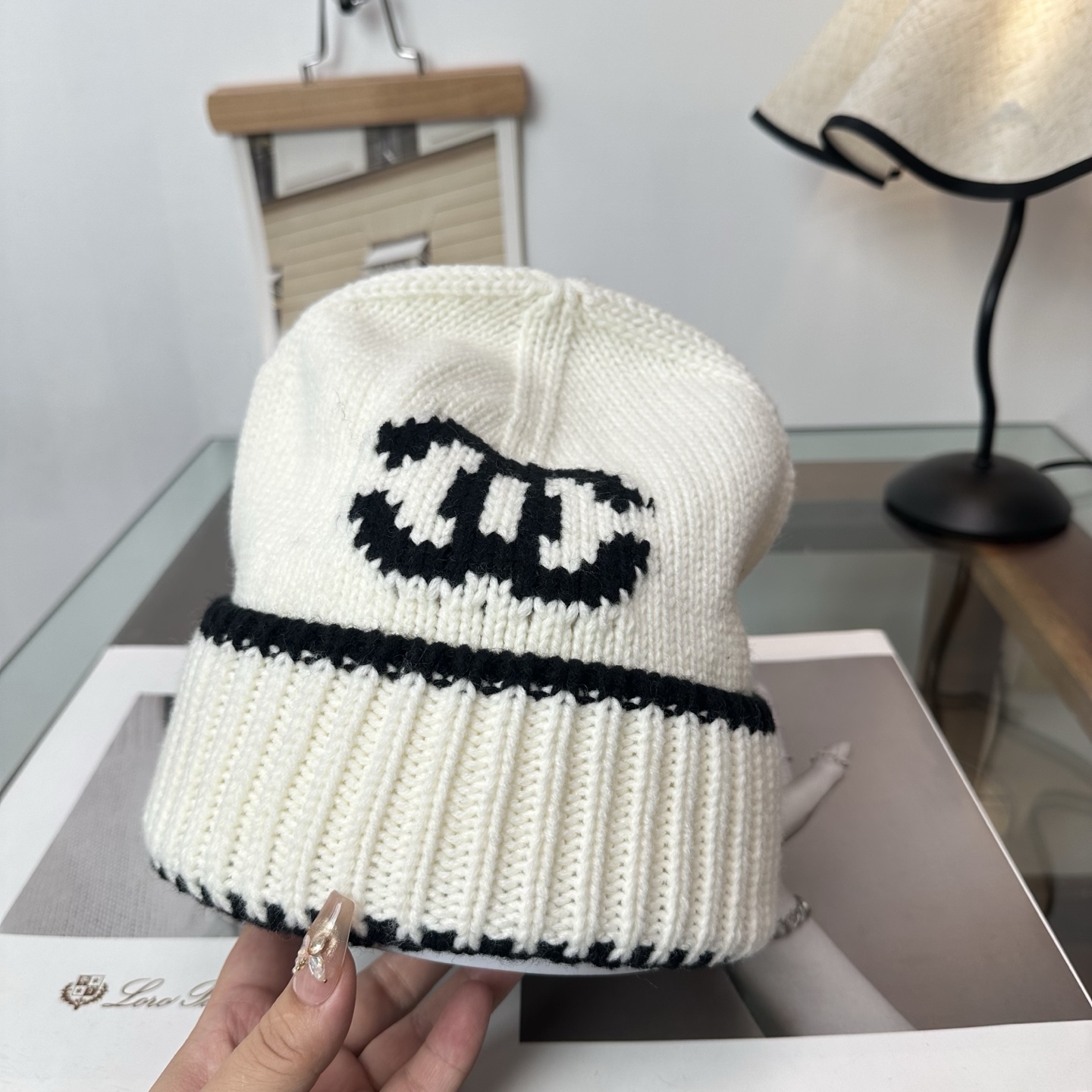 CHANEL香奈儿 秋冬新款针织毛线帽，超火爆💖质感一流，出街超好搭配！减龄神器