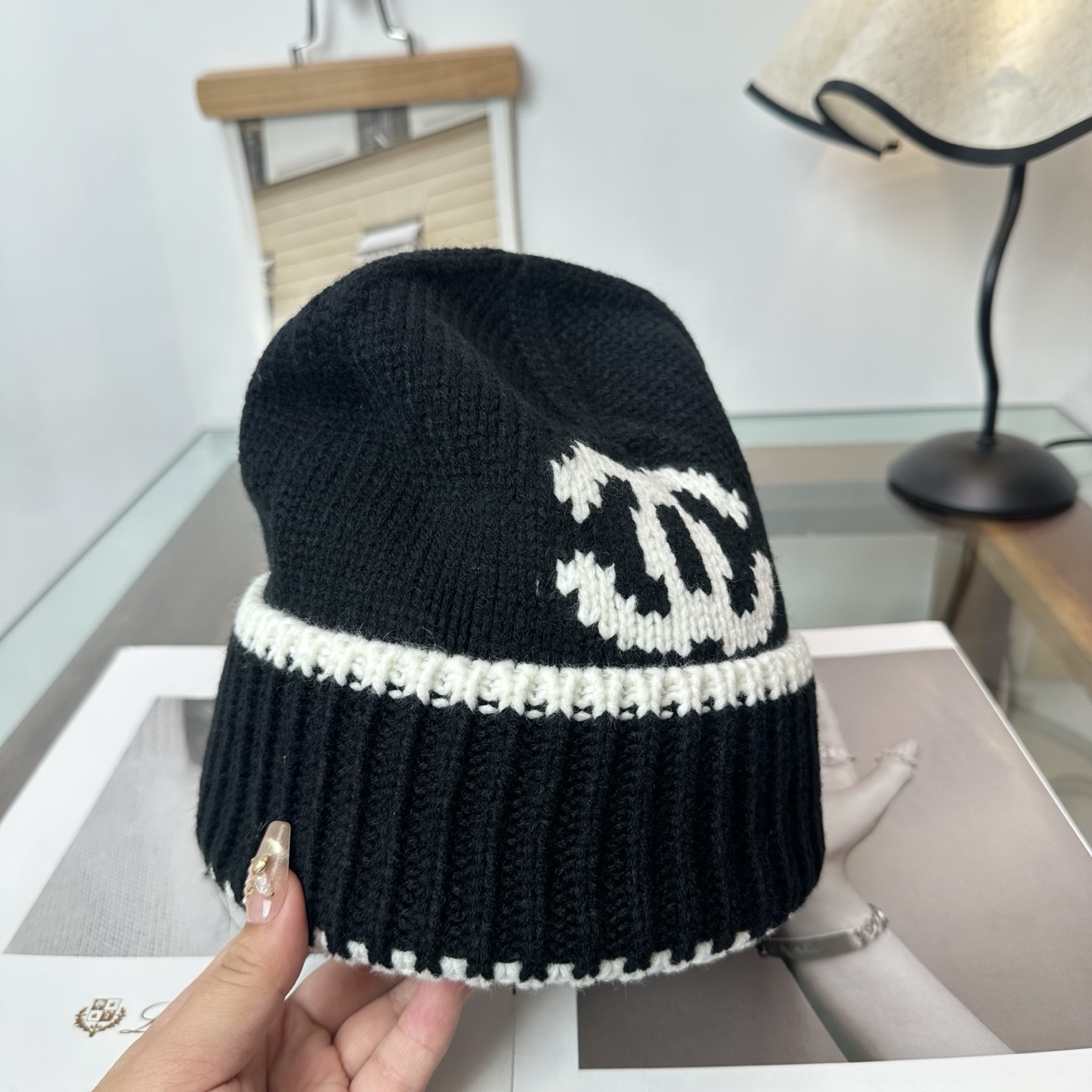 CHANEL香奈儿 秋冬新款针织毛线帽，超火爆💖质感一流，出街超好搭配！减龄神器