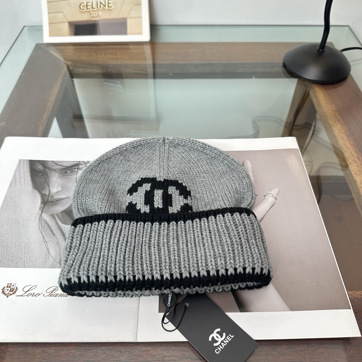 NO:949306,CHANEL Chanel's new autumn and winter knitted woolen hat, super popular and first-class texture, very easy to match when going out!  Age-reducing artifact hat, straw hat, fisherman hat, baseball cap, hat, chanel, chanel, espadrilles, hats19860909CHANEL香奈儿 秋冬新款针织毛线帽,超火爆质感一流,出街超好搭配！减龄神器帽子草帽渔夫帽棒球帽,帽子,chanel,chanel,espadrilles,hats,hat