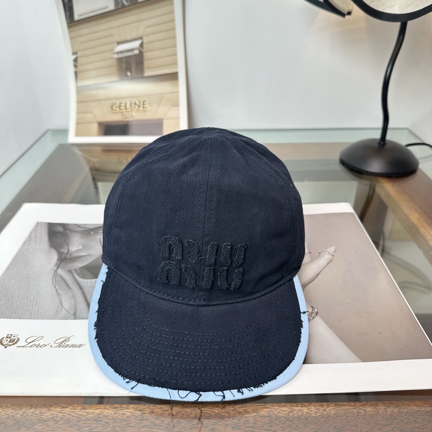 NO:949329,Miumiu original order new baseball cap, authentic mold customization, original workmanship is meticulous and the quality is superb!  hat straw hat bucket hat baseball cap, hat, miumiu, espadrilles, hats19860909谬谬miumiu 原单 新款棒球帽,正品开模订制,原版做工细致质量超赞！帽子草帽渔夫帽棒球帽,帽子,miumiu,espadrilles,hats,hat