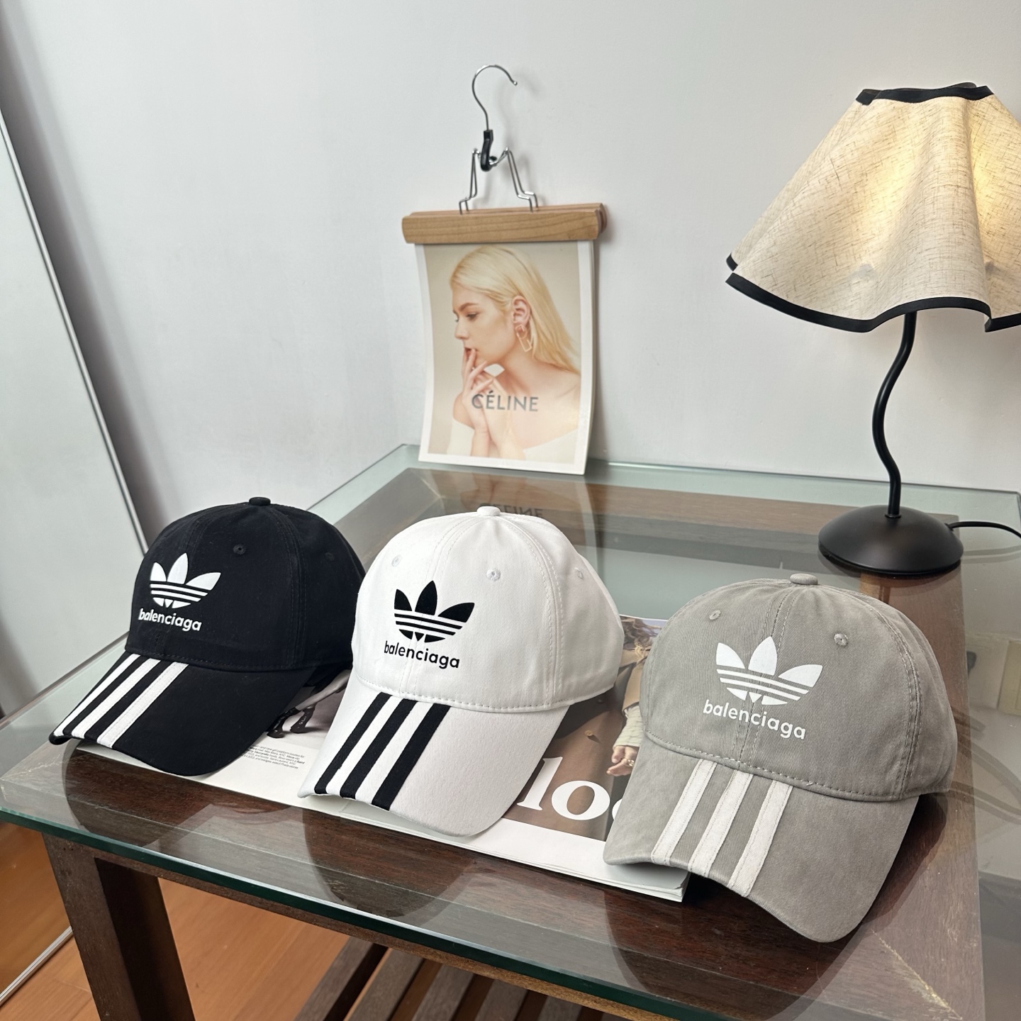 NO:949467,New product Balenciaga new baseball cap with letters from Balenciaga. Ready in stock. Simple, fashionable, super invincible and beautiful hat!  Couple style!  hat straw hat bucket hat baseball cap, hat, balenciaga, balenciaga, espadrilles, hats19860909新品Balenciaga 巴黎世家字母新款棒球帽 现货秒发简约时尚超级无敌好看的帽子！情侣款！帽子草帽渔夫帽棒球帽,帽子,balenciaga,balenciaga,espadrilles,hats,hat