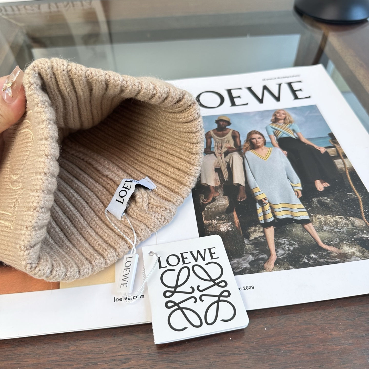 LOEWE 罗意威 秋冬新款针织毛线帽，超火爆💖质感一流，出街超好搭配！减龄神器