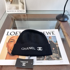 CHANEL香奈儿 秋冬新款针织毛线帽,超火爆💖质感一流,出街超好搭配!减龄神器 CHANEL香奈儿 秋冬新款针织毛线帽,超火爆💖质感一流,出街超好搭配!减龄神器