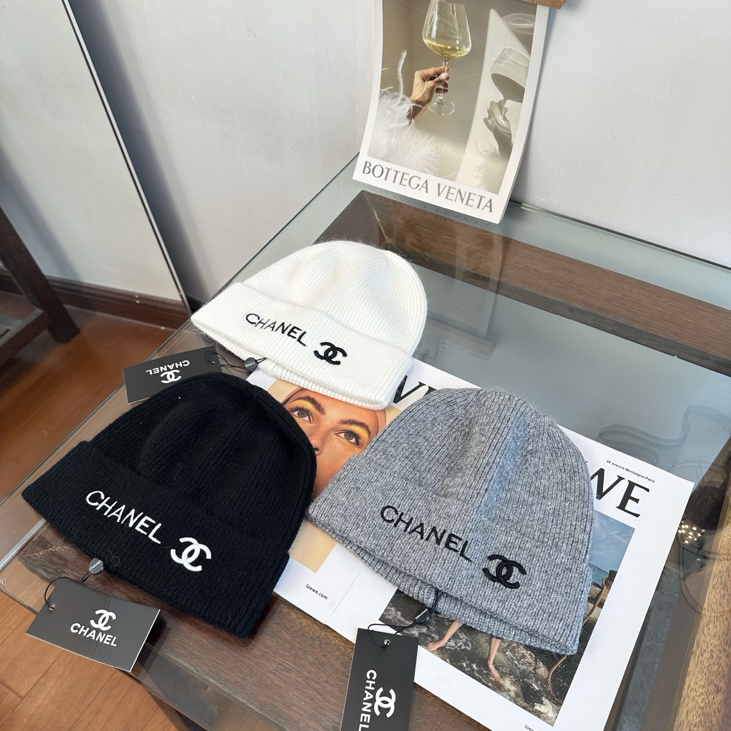 NO:950272,CHANEL Chanel's new autumn and winter knitted woolen hat, super popular and first-class texture, very easy to match when going out!  Age-reducing artifact hat, straw hat, fisherman hat, baseball cap, hat, chanel, chanel, espadrilles, hats19860909CHANEL香奈儿 秋冬新款针织毛线帽,超火爆质感一流,出街超好搭配！减龄神器帽子草帽渔夫帽棒球帽,帽子,chanel,chanel,espadrilles,hats,hat