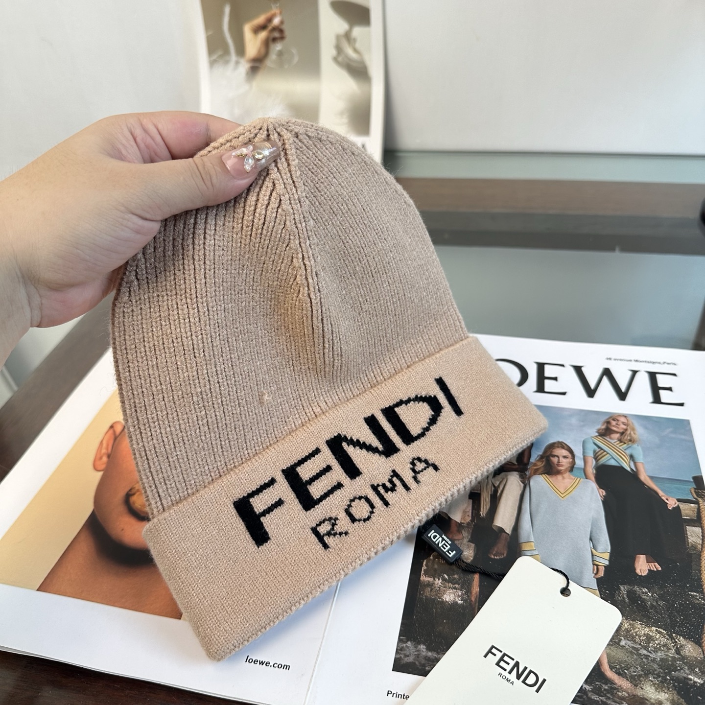 FENDI 芬迪 秋冬新款针织毛线帽，超火爆💖质感一流，出街超好搭配！减龄神器
