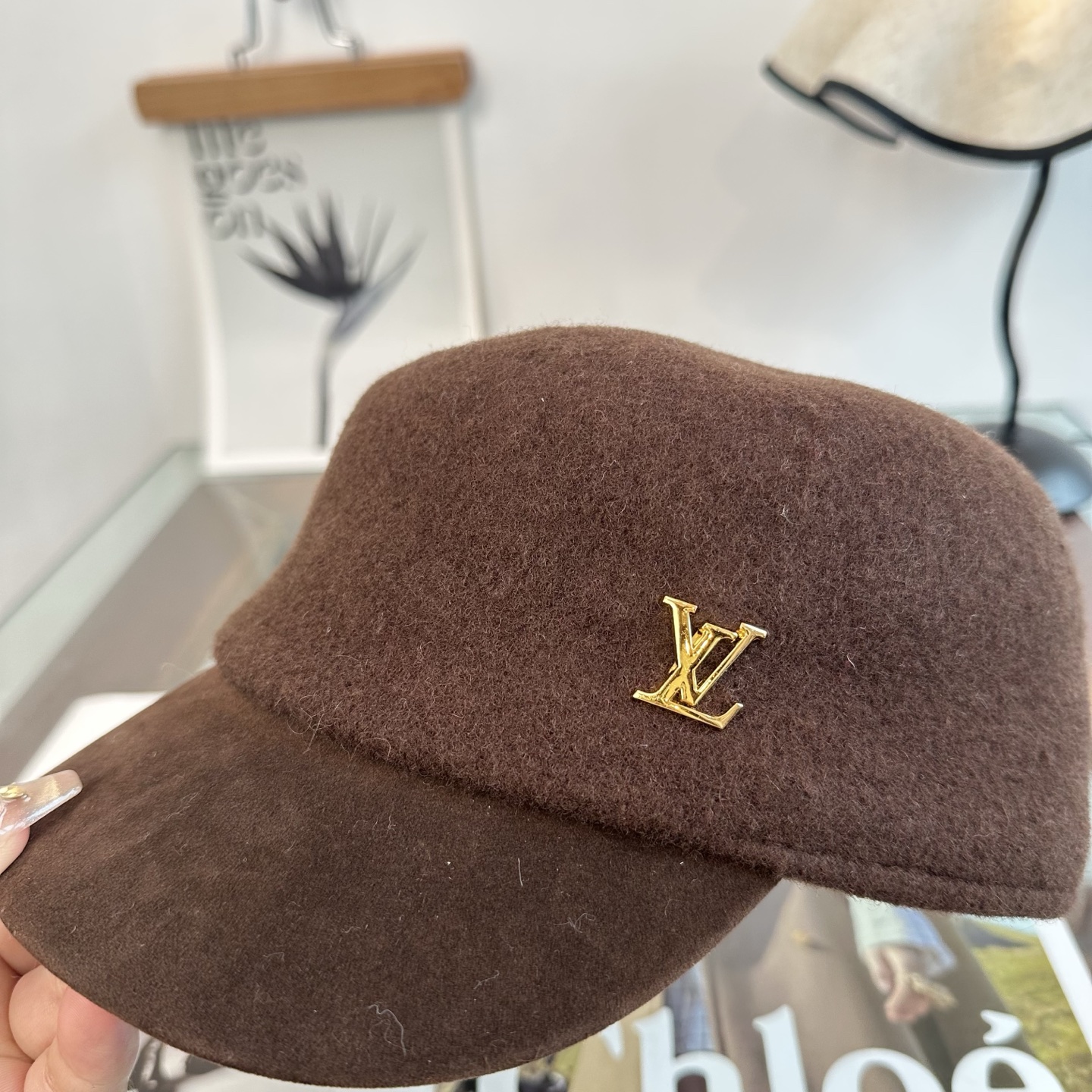 LV 新款毛呢帽女秋冬百搭辣妹个性显脸小 不挑人的帽型 
