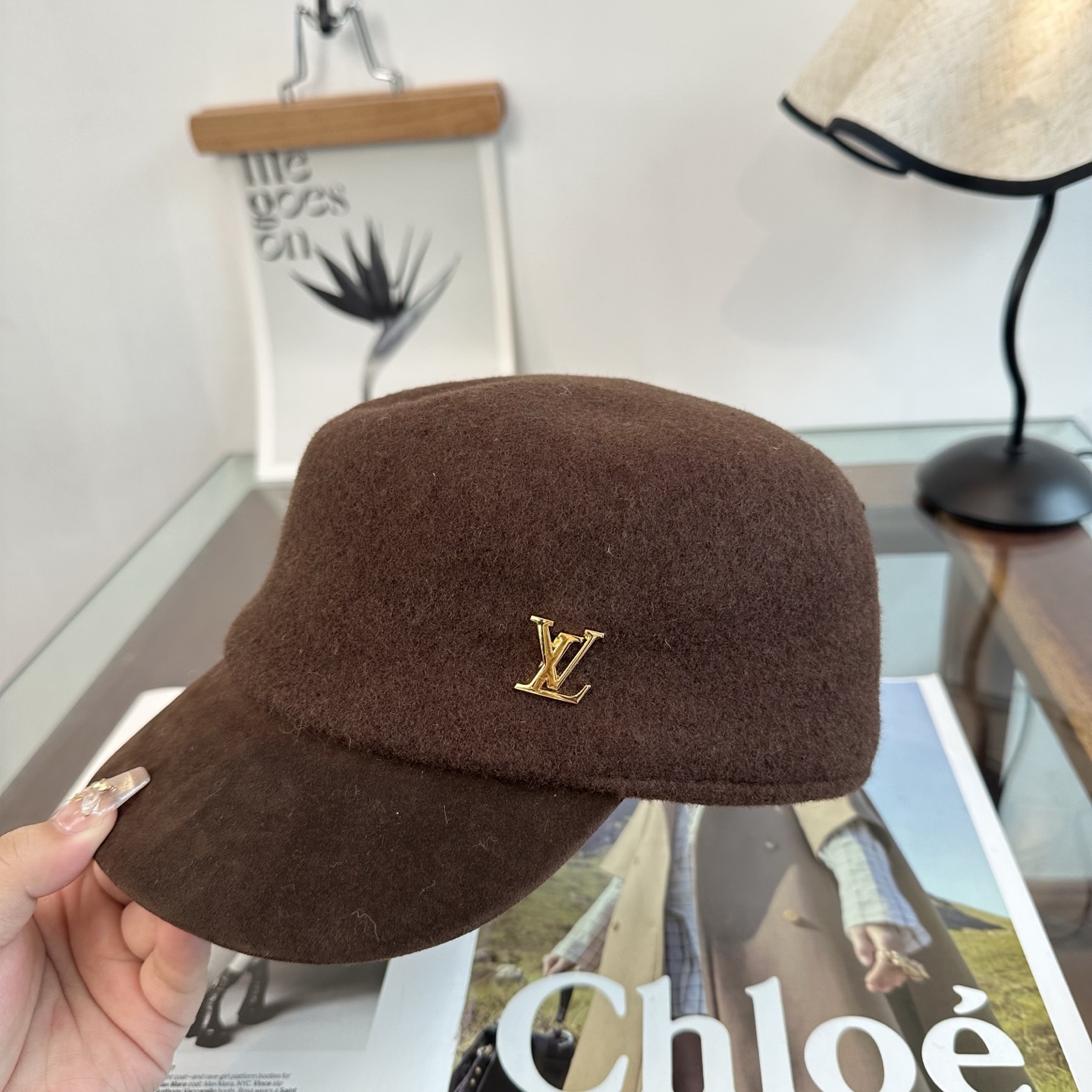 LV 新款毛呢帽女秋冬百搭辣妹个性显脸小 不挑人的帽型 