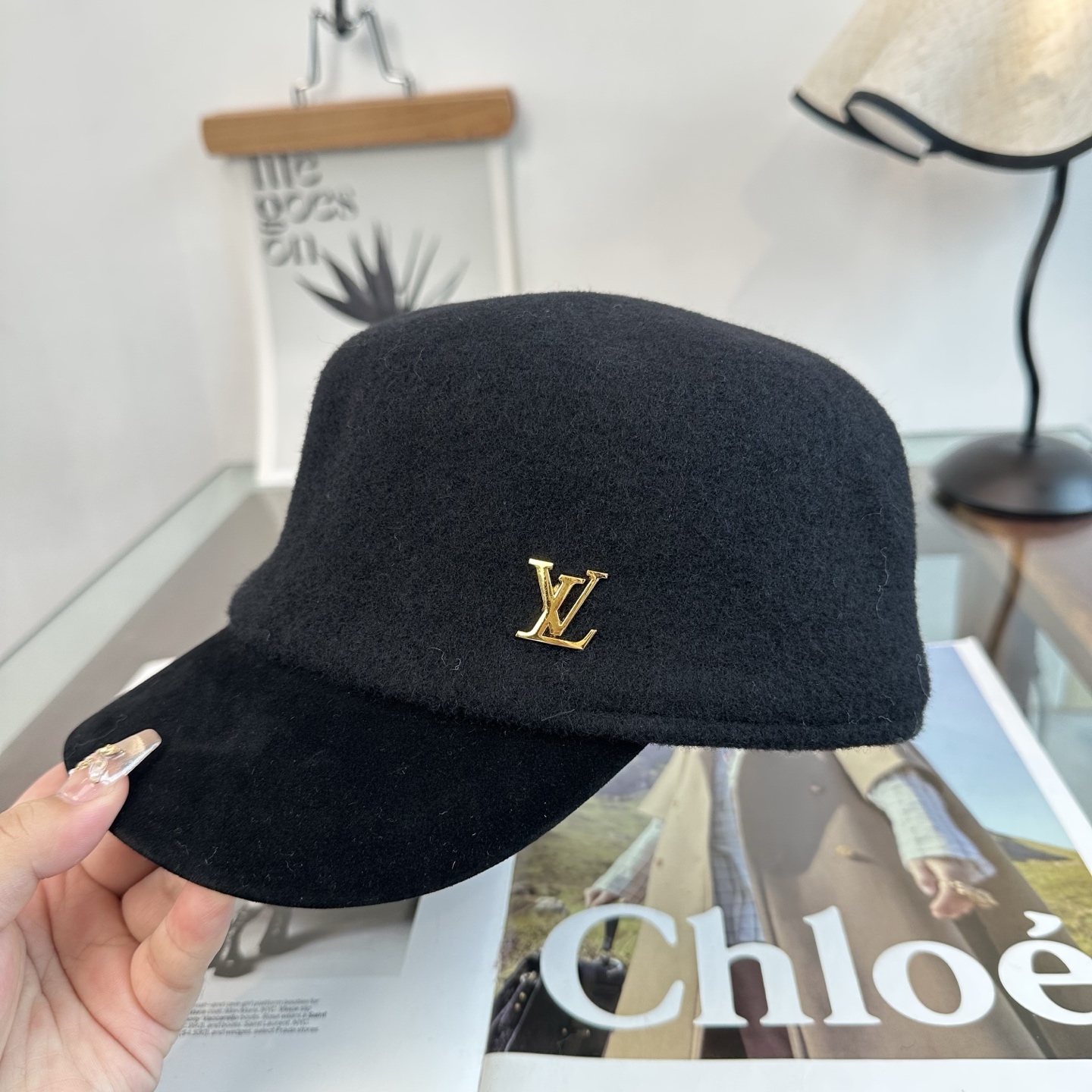 LV 新款毛呢帽女秋冬百搭辣妹个性显脸小 不挑人的帽型 