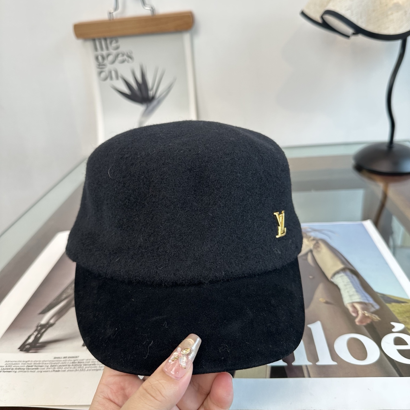LV 新款毛呢帽女秋冬百搭辣妹个性显脸小 不挑人的帽型 
