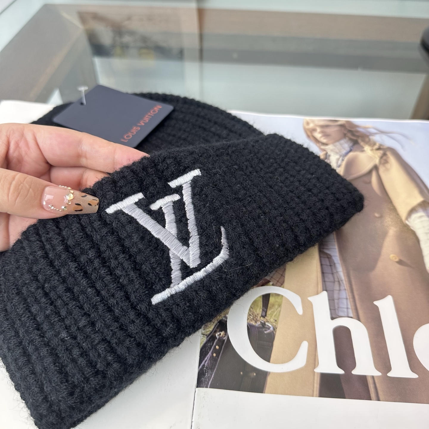 LV👒 秋冬新款针织毛线帽，超火爆💖质感一流，出街超好搭配！减龄神器