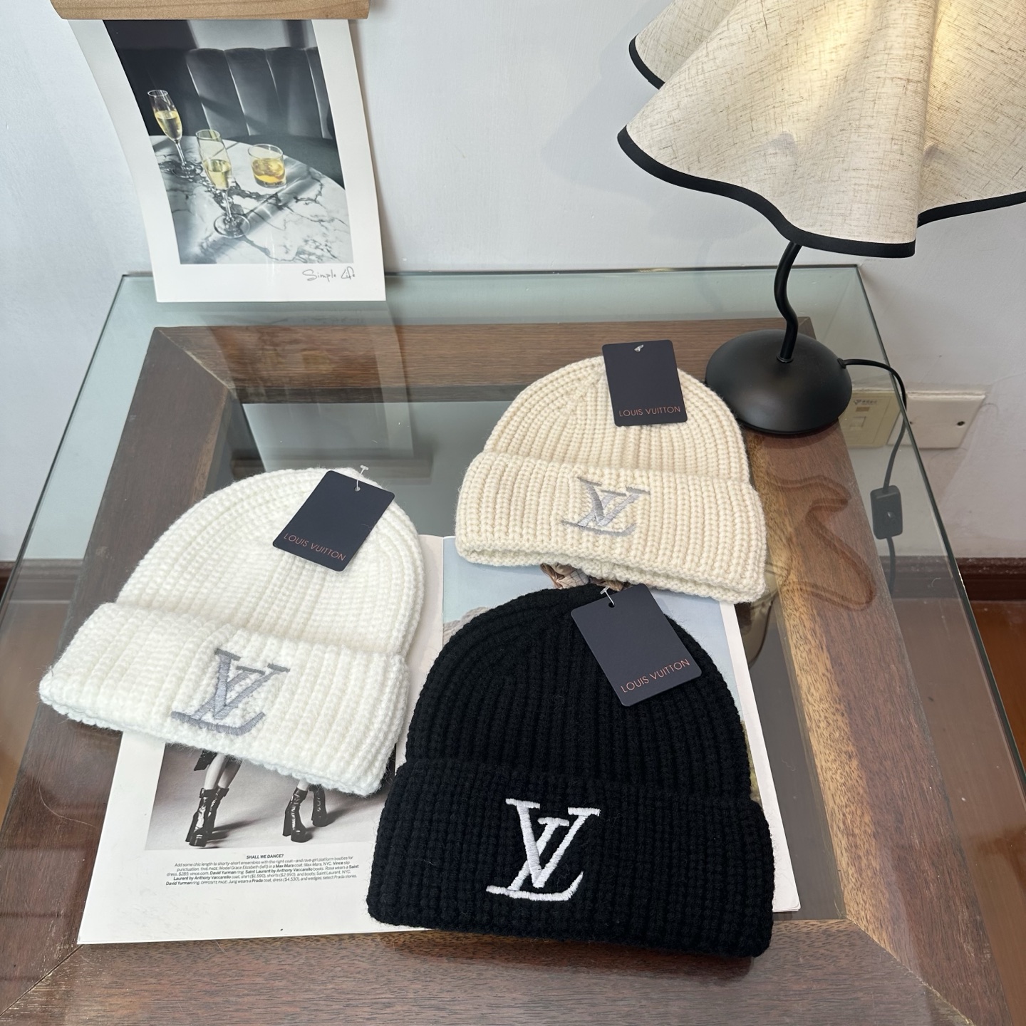 LV👒 秋冬新款针织毛线帽，超火爆💖质感一流，出街超好搭配！减龄神器