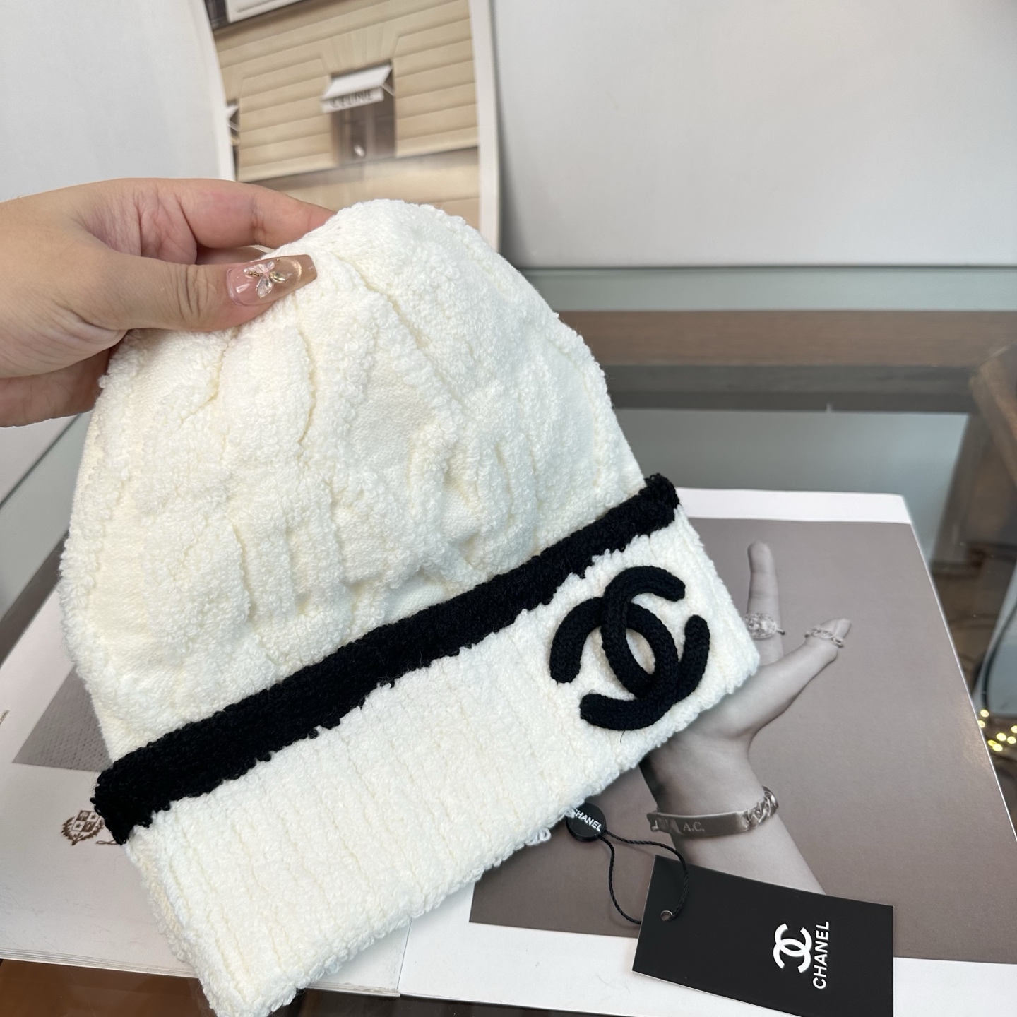 CHANEL香奈儿 👒 秋冬新款针织毛线帽，超火爆💖质感一流，出街超好搭配！减龄神器