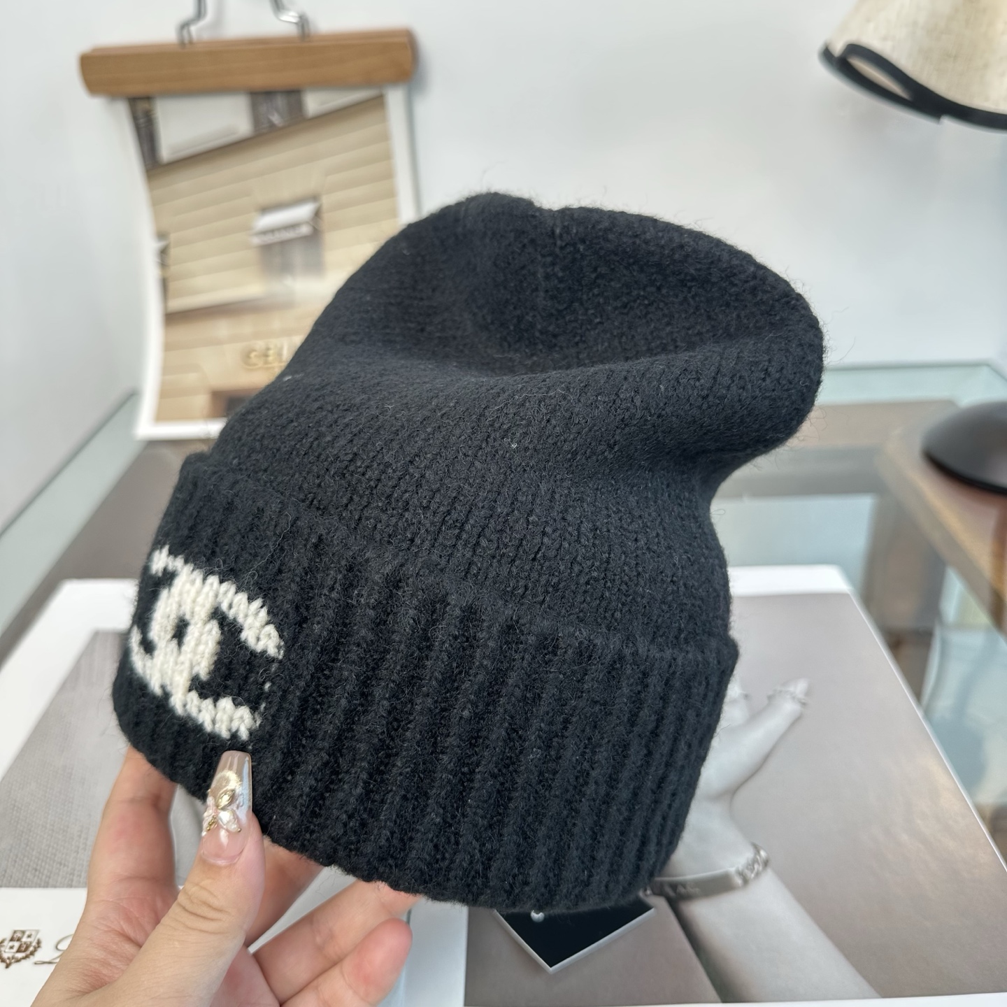 CHANEL香奈儿 👒 秋冬新款针织毛线帽，超火爆💖质感一流，出街超好搭配！减龄神器