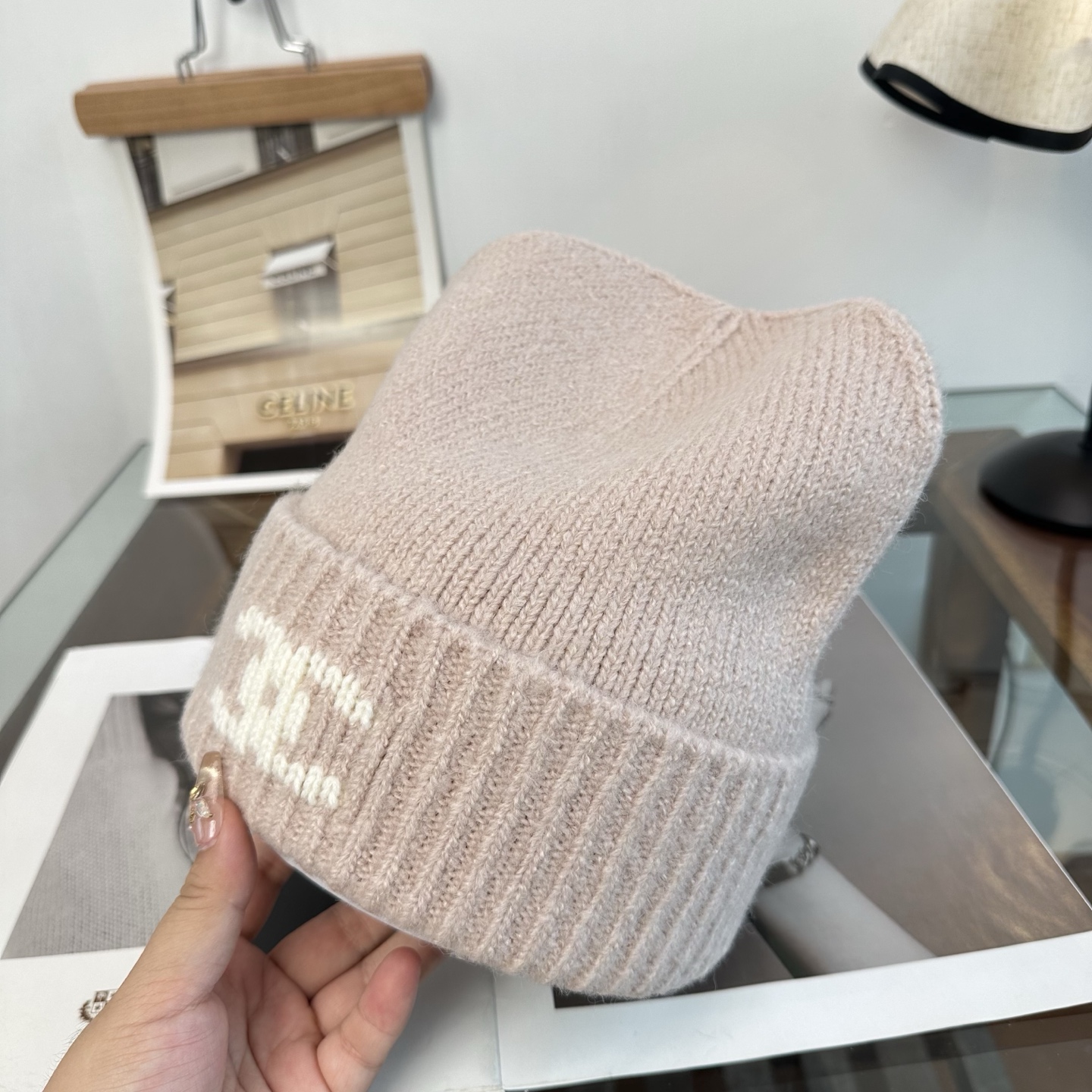 CHANEL香奈儿 👒 秋冬新款针织毛线帽，超火爆💖质感一流，出街超好搭配！减龄神器