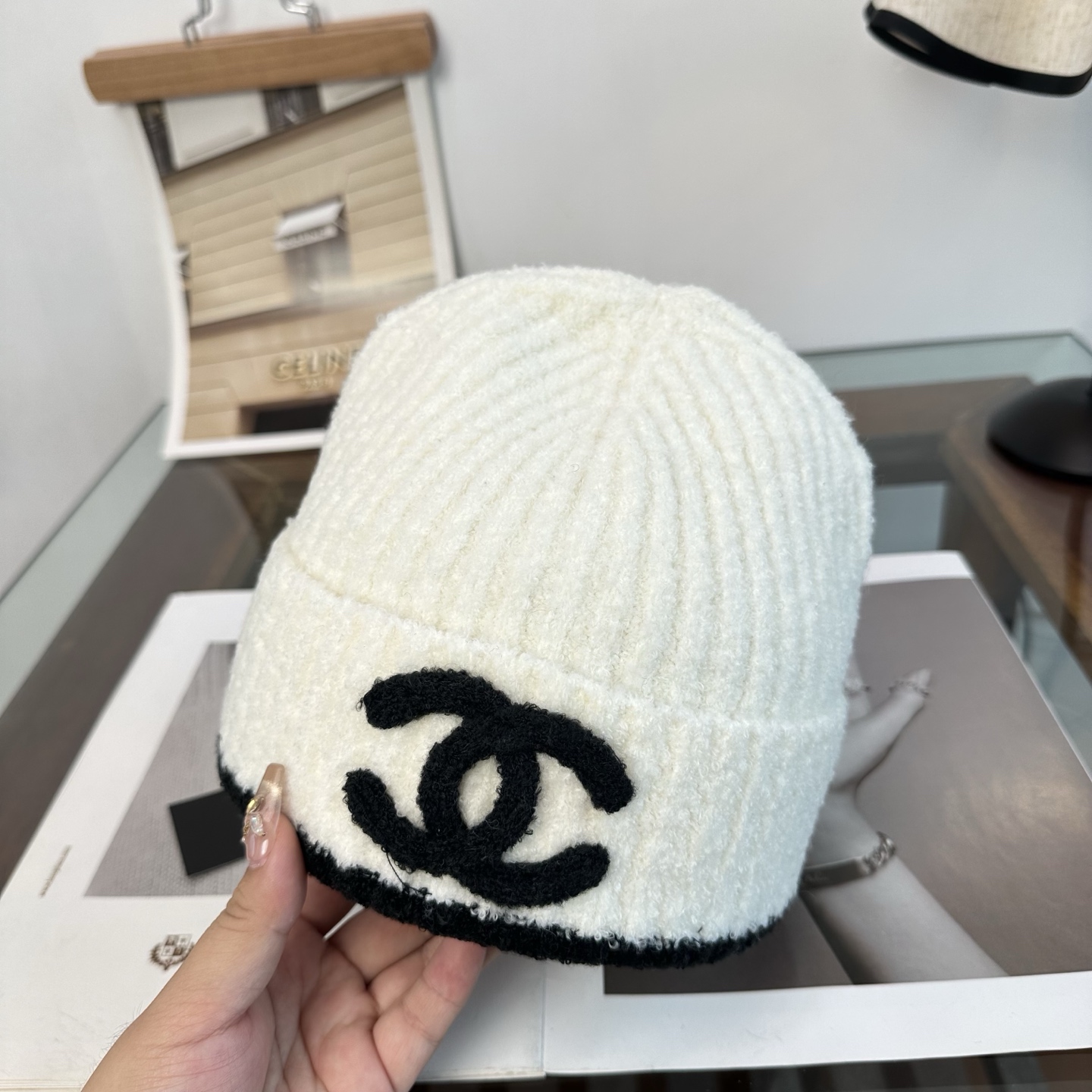CHANEL香奈儿 👒 秋冬新款针织毛线帽，超火爆💖质感一流，出街超好搭配！减龄神器