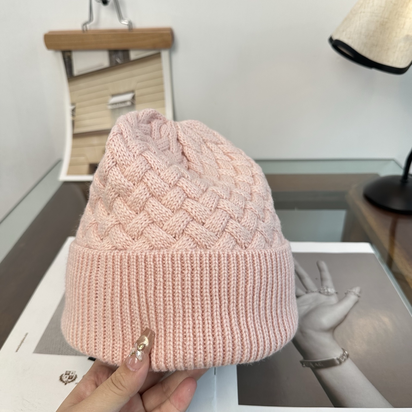 CHANEL香奈儿 👒 秋冬新款针织毛线帽，超火爆💖质感一流，出街超好搭配！减龄神器