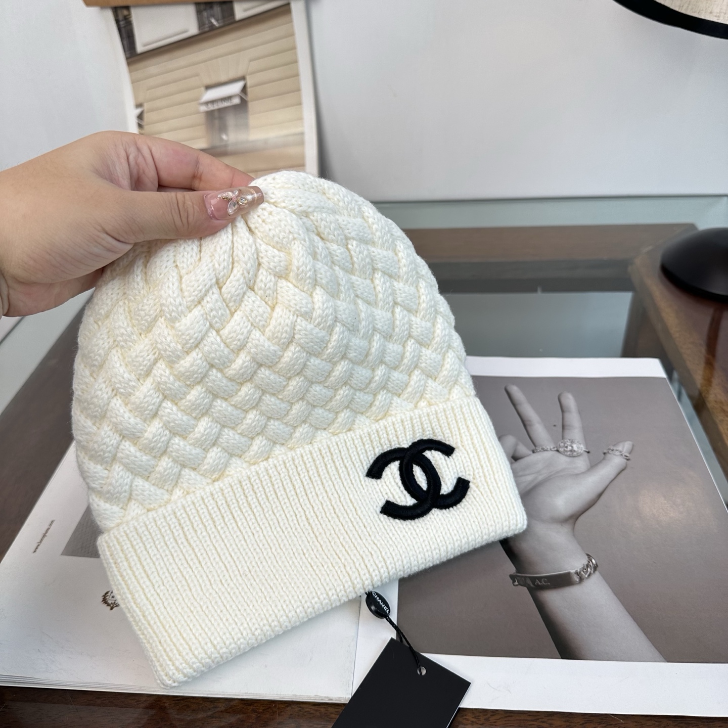 CHANEL香奈儿 👒 秋冬新款针织毛线帽，超火爆💖质感一流，出街超好搭配！减龄神器