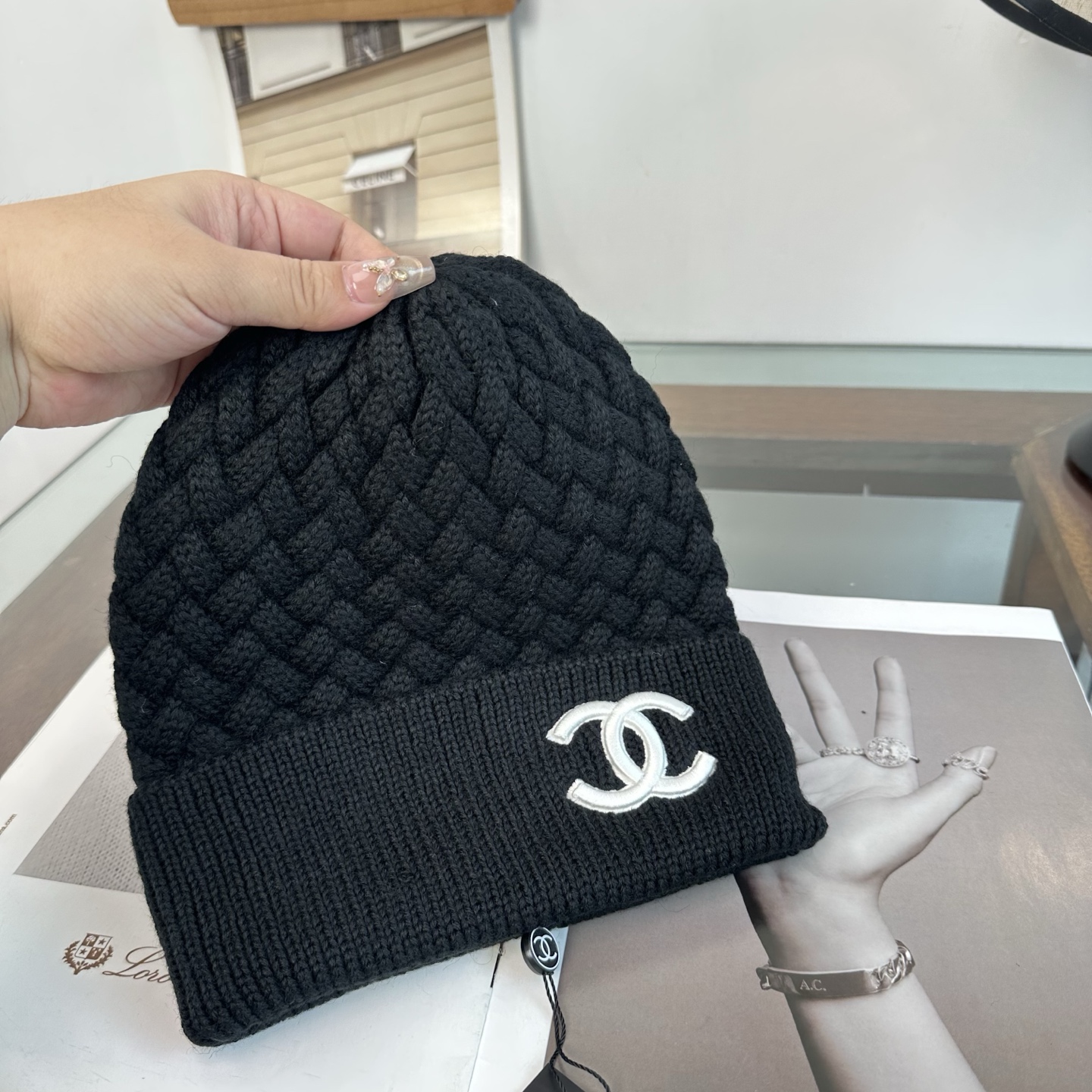 CHANEL香奈儿 👒 秋冬新款针织毛线帽，超火爆💖质感一流，出街超好搭配！减龄神器