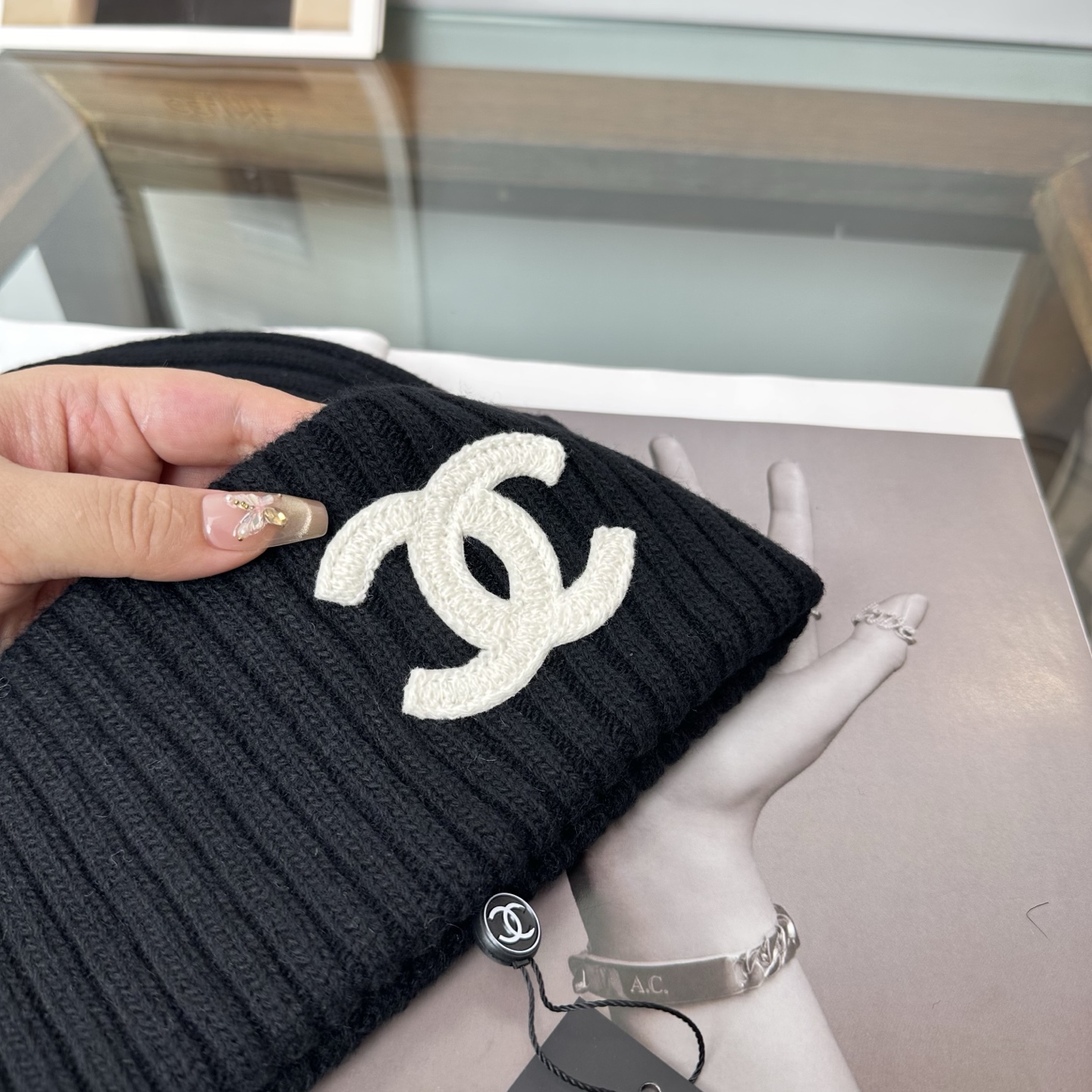 CHANEL香奈儿 秋冬新款针织毛线帽，超火爆💖质感一流，出街超好搭配！减龄神器
