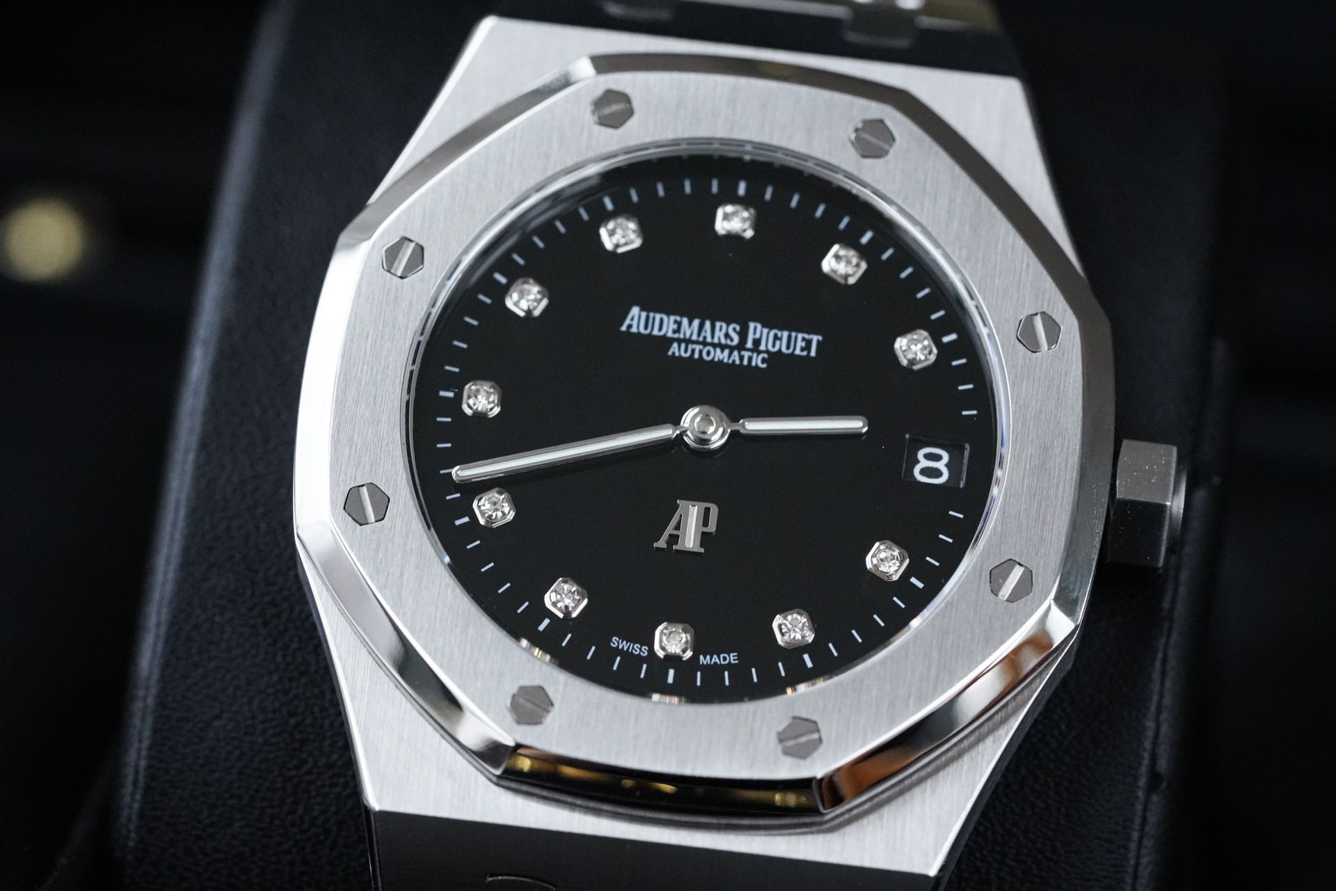 NO:393348,Zoom in details,19860909细节放大,,Watch