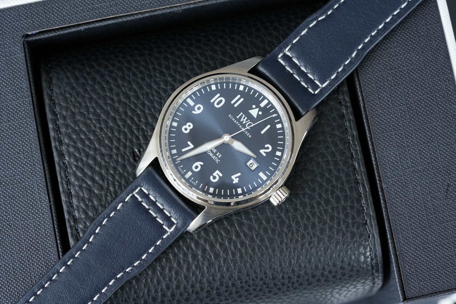 NO:393338,detail,19860909细节,,Watch