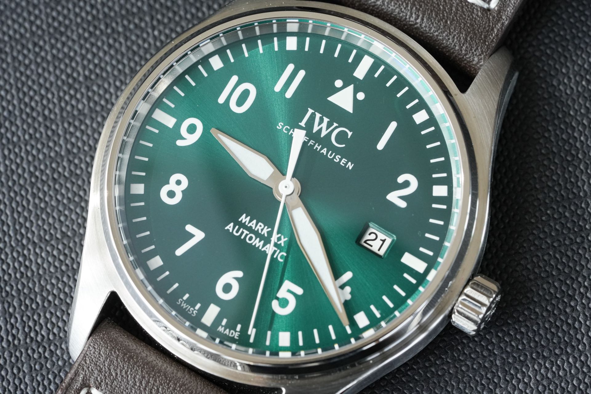 NO:393328,More details,19860909更多细节,,Watch