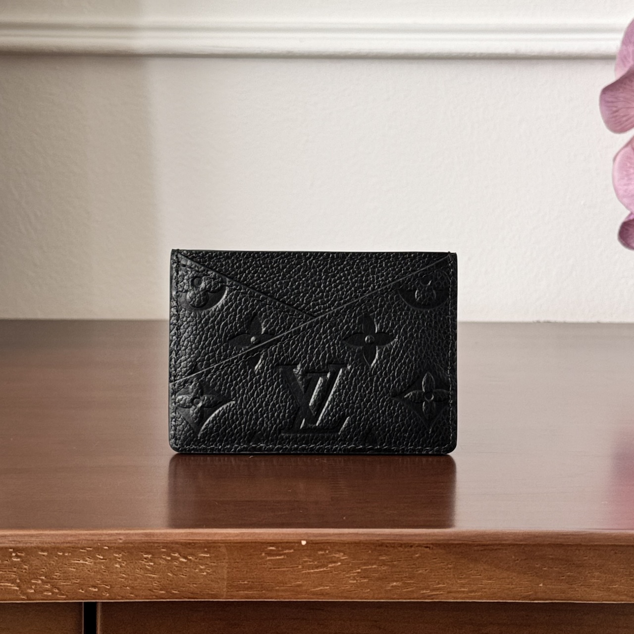 Louis Vuitton -
M13695
7x10x0.3cm