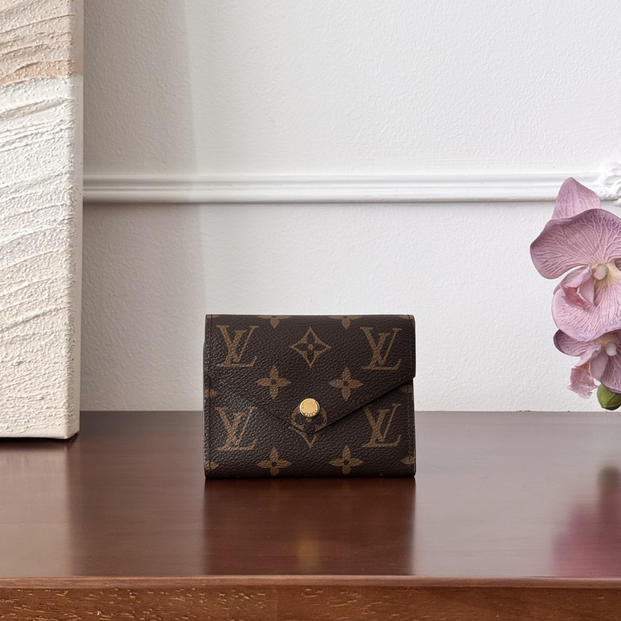 Louis Vuitton -
M62360
12x2.5x9cm