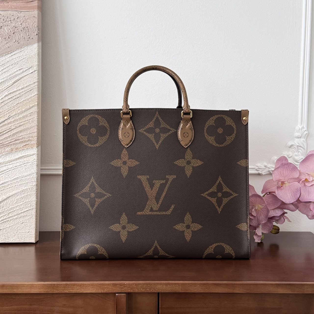 루이비통 온더고 GM 블랙 M45320 가방 Louis Vuitton