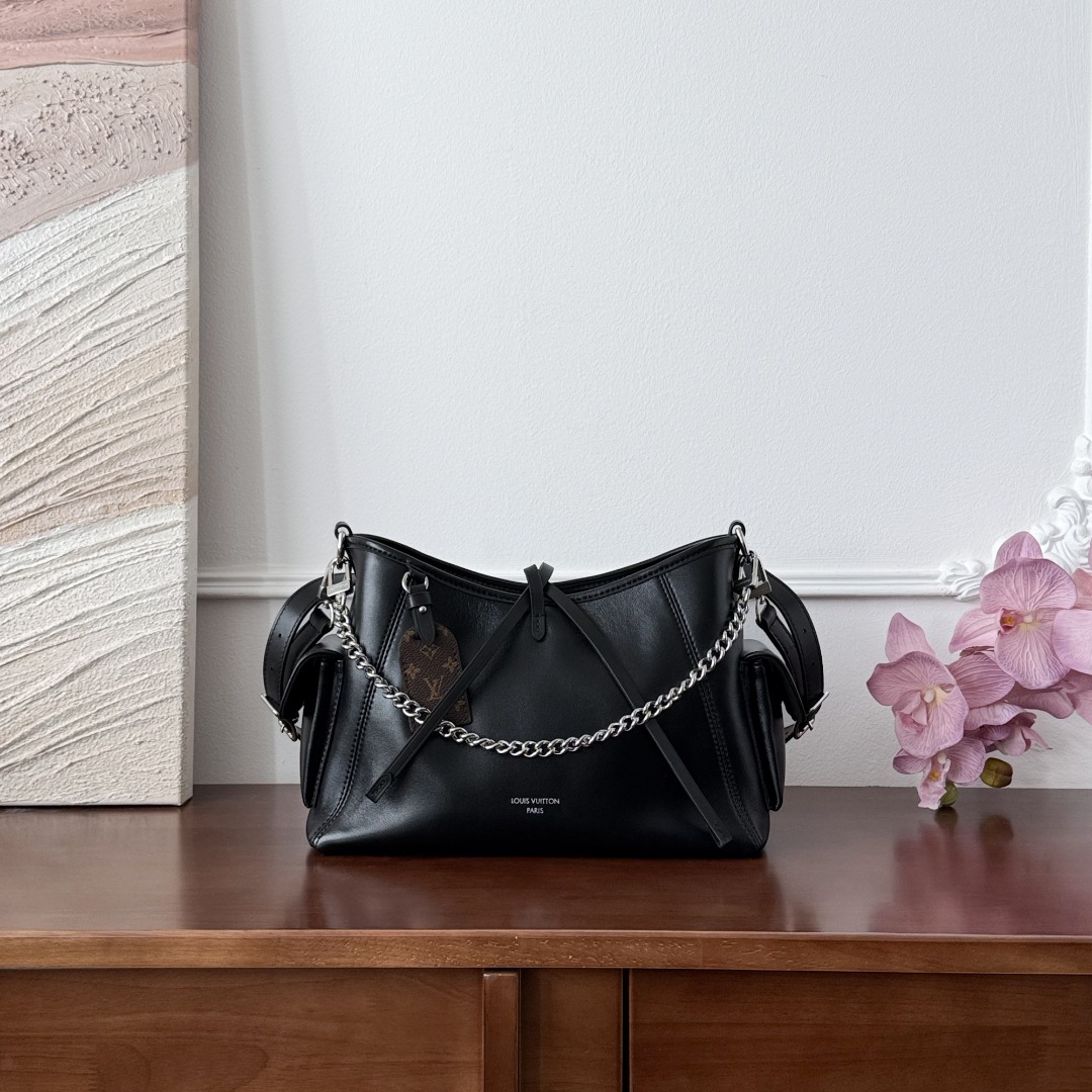 Louis Vuitton carryall-
M24861
33.5x23x15cm