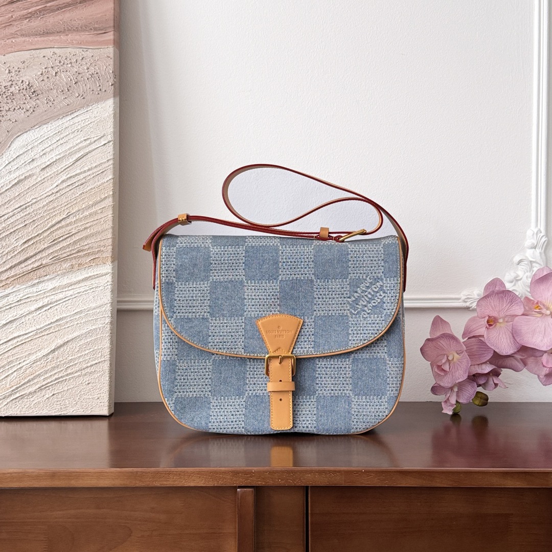 Louis Vuitton -
N40743
35x12x29cm