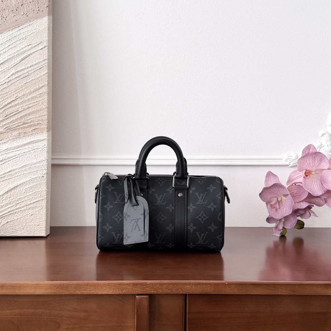 Louis Vuitton keepall25
M46271
25x15x11cm