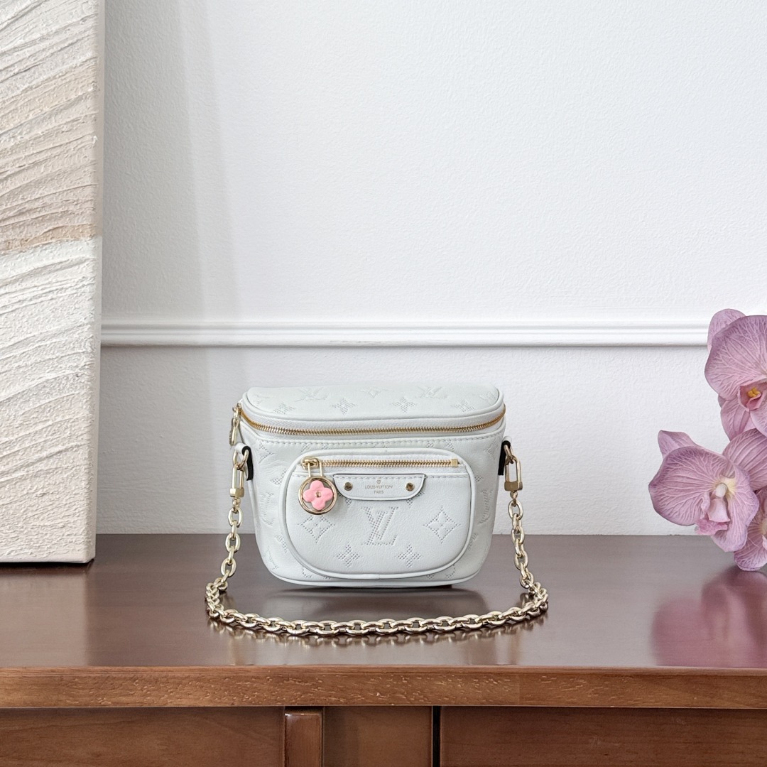 Louis Vuitton Mini Bumbag
Monogram Empreinte。Monogram。、~~