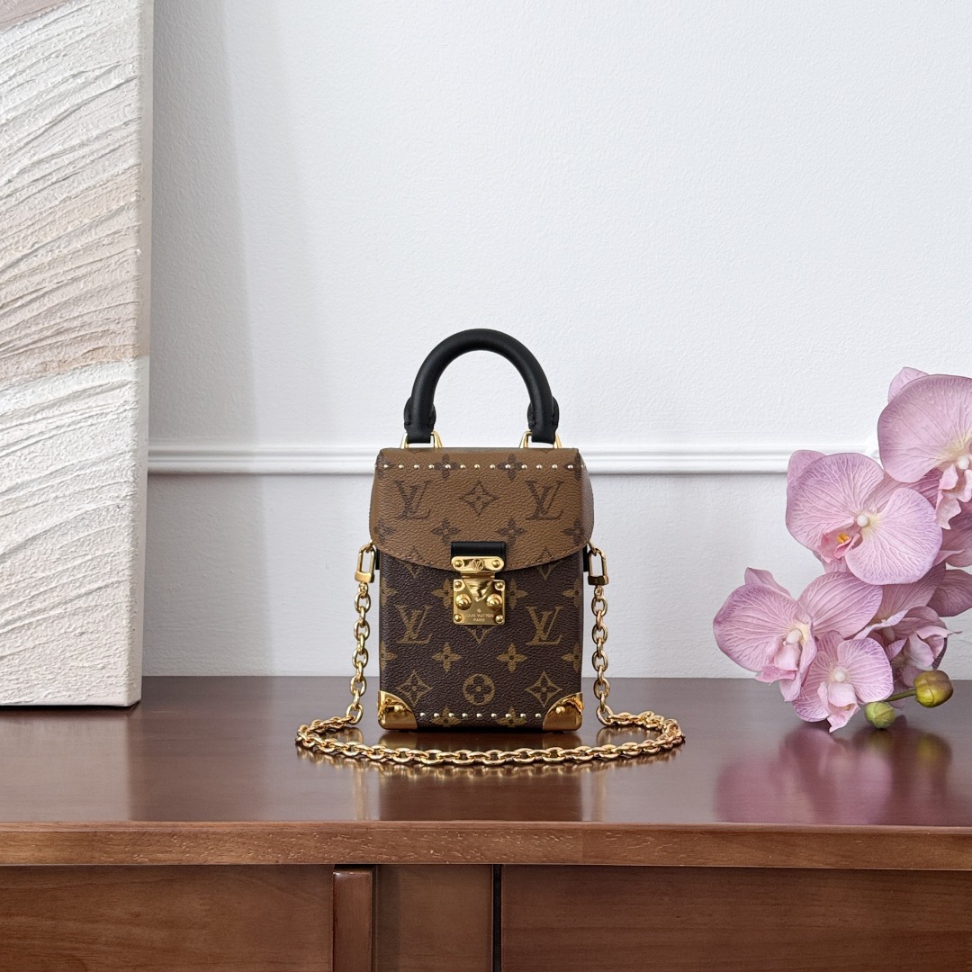 Louis Vuitton Box
M82465
12.5x17.6x6cm