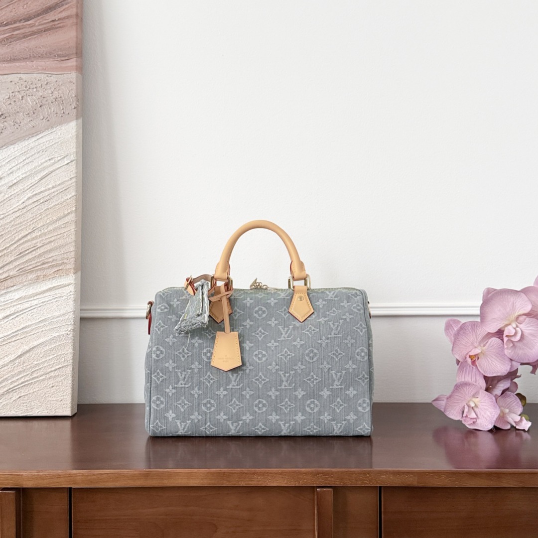 Louis Vuitton Speedy30 
M13344
21x17x30cm