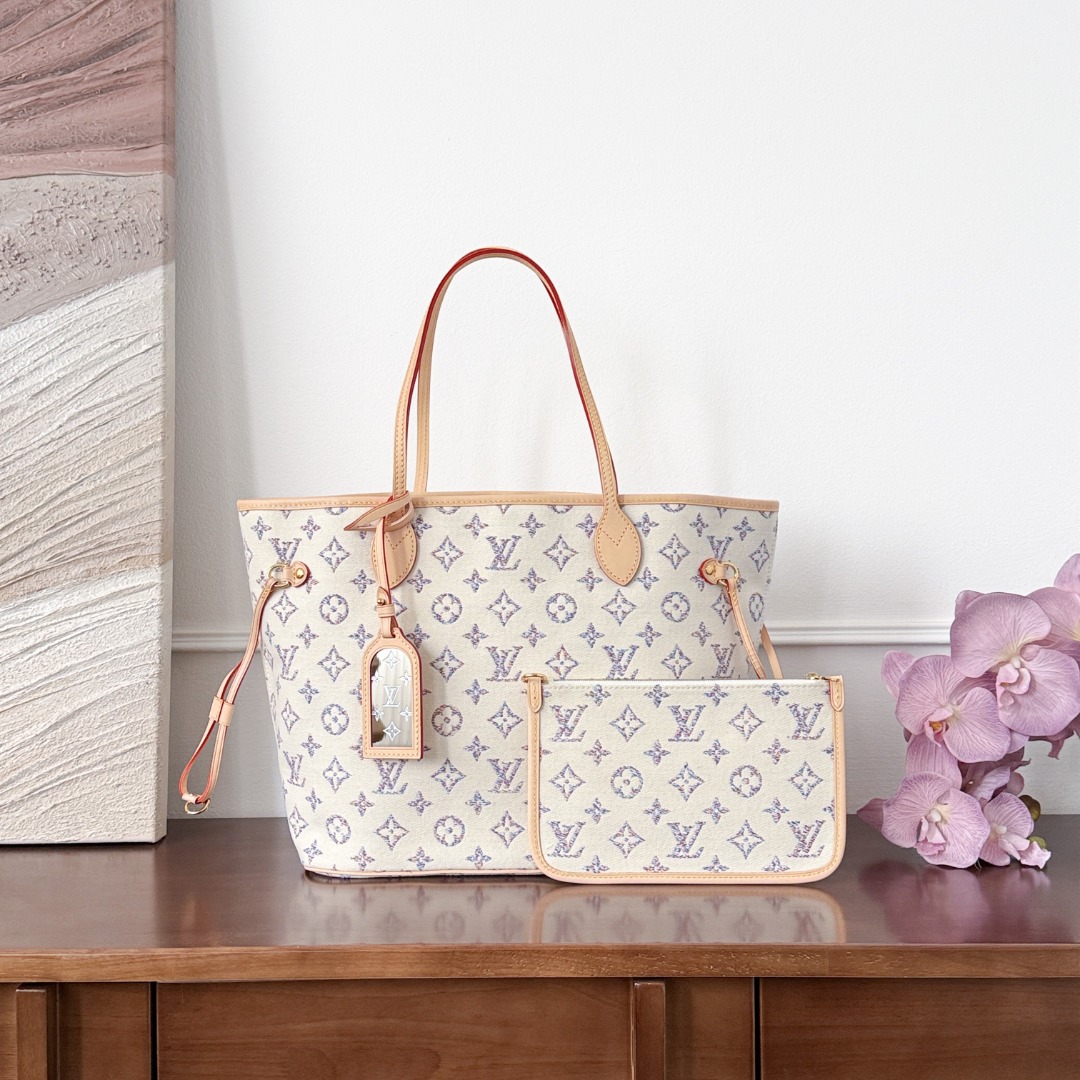 Louis Vuitton Nevefull-
NevefullNevefull Monogram