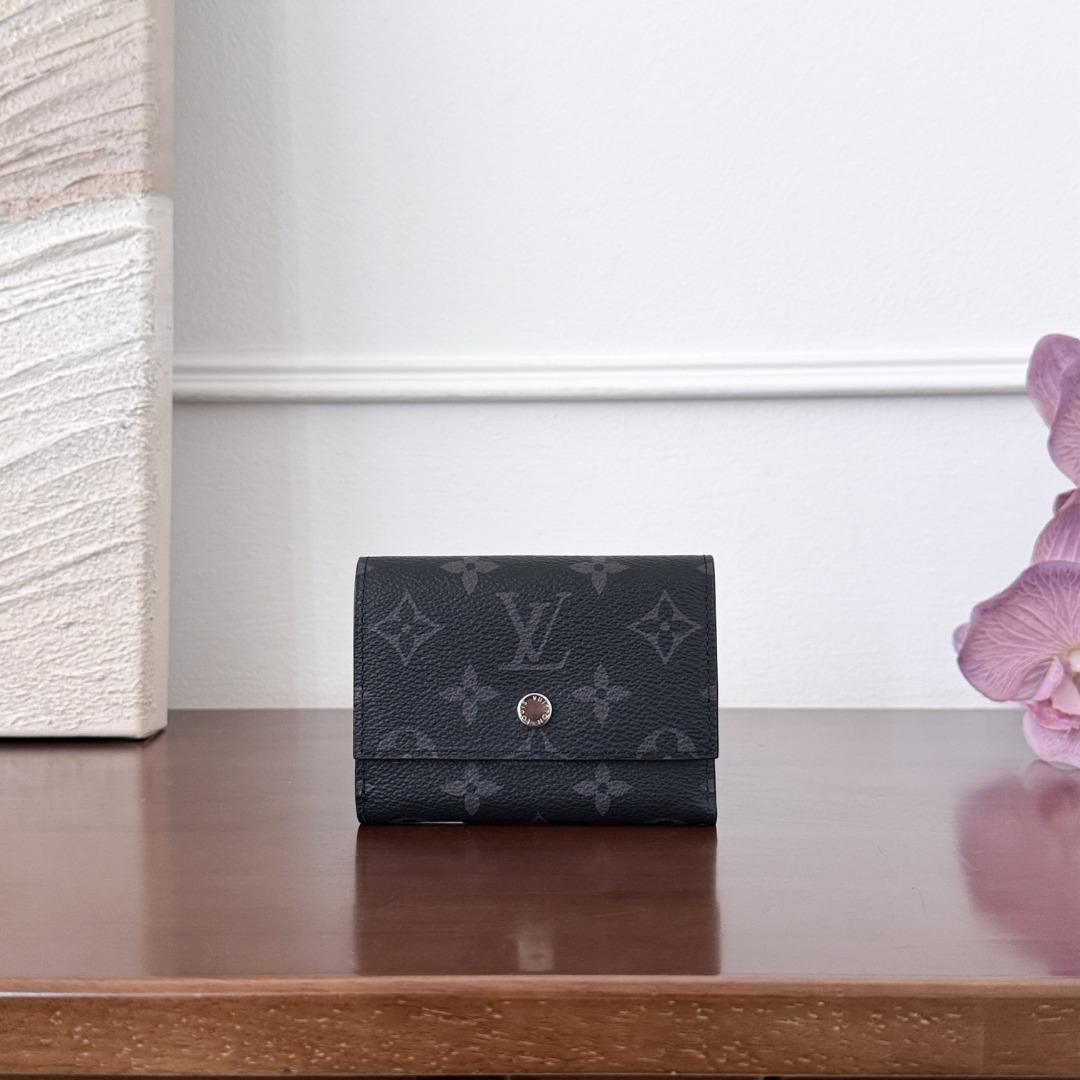 Louis Vuitton -
M12598
9.5x2.5x12cm