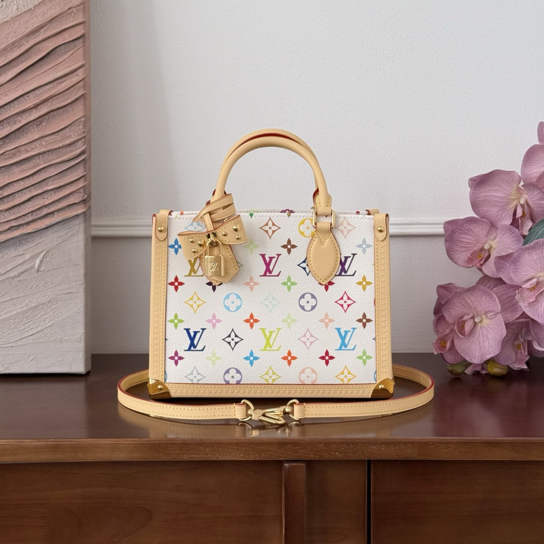 Louis Vuitton ~
 ~