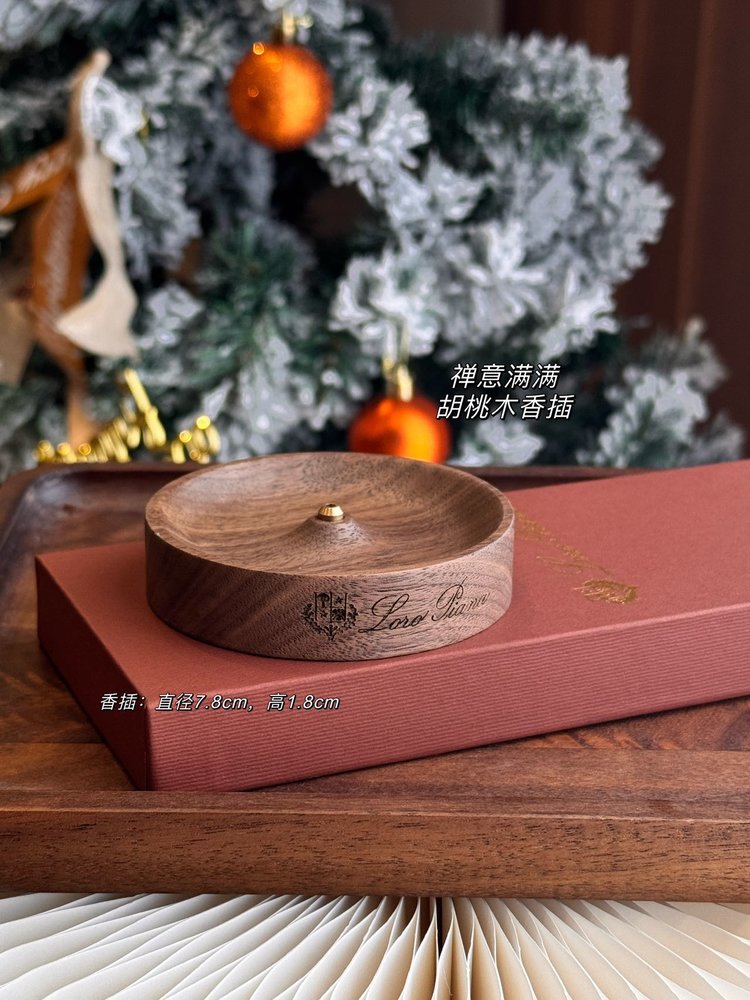 这个里面还有配一个香插👇🏻黑胡桃木 2