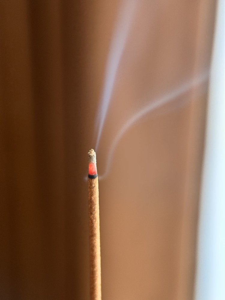 And I found that the incense smoke really has a unique beautyHowever, ha - Comprehensive 4