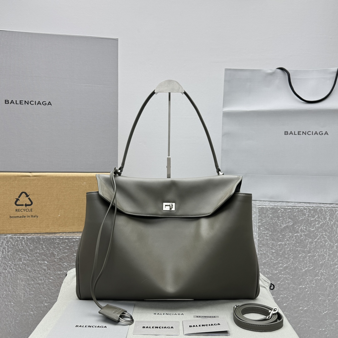 Where can you buy a replica
 Balenciaga Bags Handbags Black