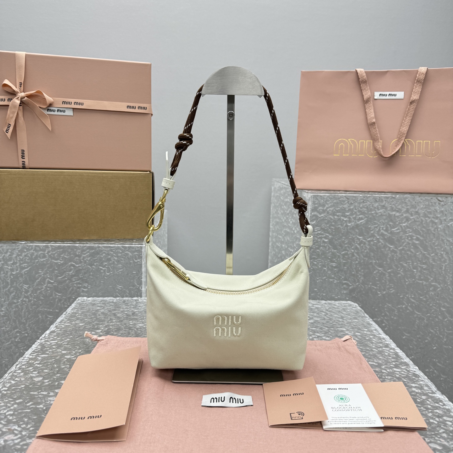 미우미우 가방 68391