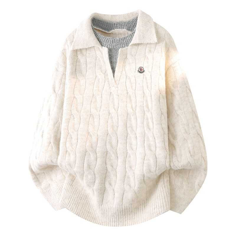 💰185。MONCLER/蒙口秋冬情侣款宽松复古休闲百搭长袖拼接翻领慵懒针织毛衣
采用新型针织面料，健康舒适。翻领拼接设计，开衫设计是功能性很强的一款外套，非常舒适、方便。胸前刺绣小logo，高端定制材质，上身效果非常棒！男女都可以驾驭
颜色：黑  浅灰  深灰  绿  米白  红
尺码：M&mdash;4XL