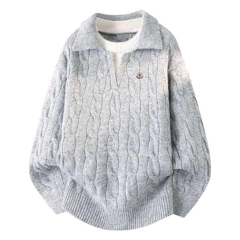 💰185。MONCLER/蒙口秋冬情侣款宽松复古休闲百搭长袖拼接翻领慵懒针织毛衣
采用新型针织面料，健康舒适。翻领拼接设计，开衫设计是功能性很强的一款外套，非常舒适、方便。胸前刺绣小logo，高端定制材质，上身效果非常棒！男女都可以驾驭
颜色：黑  浅灰  深灰  绿  米白  红
尺码：M&mdash;4XL