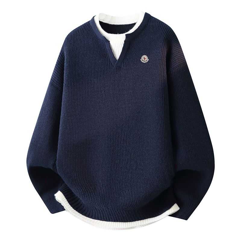 💰185。MONCLER/蒙口秋冬情侣款宽松复古休闲百搭长袖假两件拼接圆领慵懒针织毛衣。
采用新型针织面料，健康舒适。翻领拼接设计，开衫设计是功能性很强的一款外套，非常舒适、方便。胸前刺绣小logo，高端定制材质，上身效果非常棒！男女都可以驾驭
颜色：黑  灰  深蓝  卡其
尺码：M&mdash;4XL