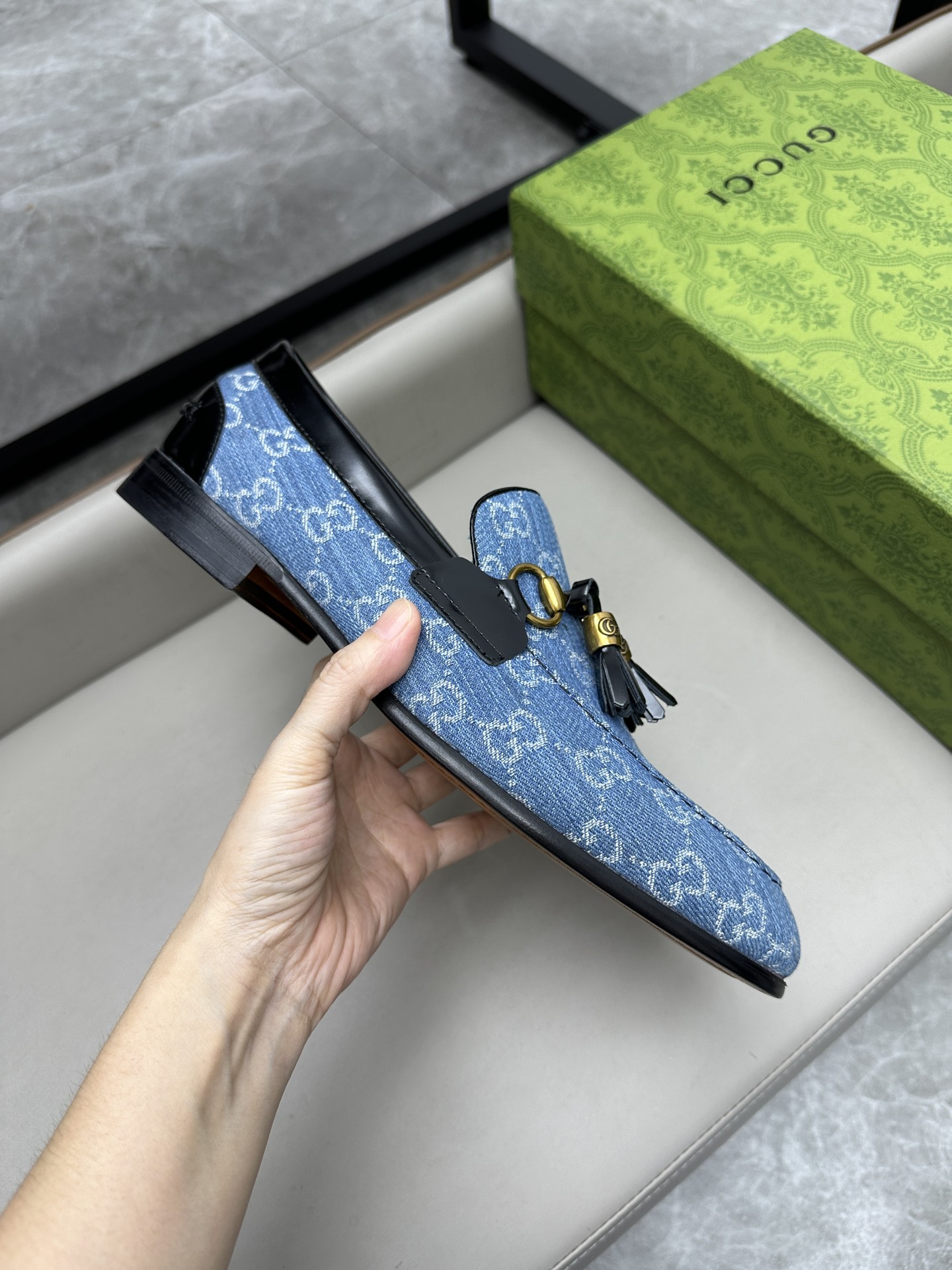 Gucci 古驰古奇のスタイリッシュな牛革ソール皮靴