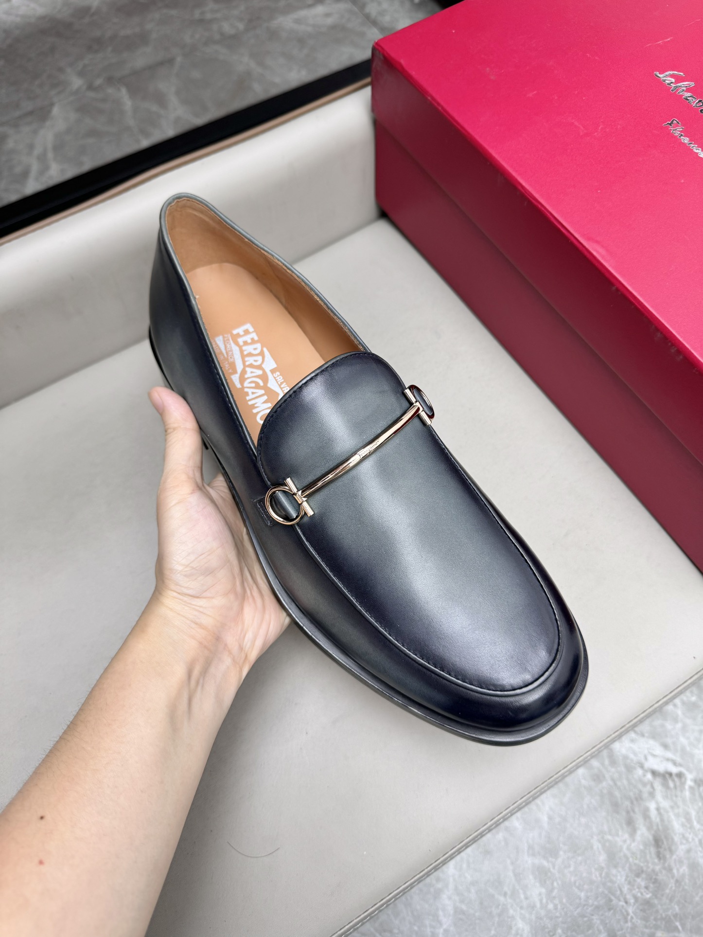Salvatore Ferragamo Men's Leather Loafers - Business Casual Style 8 i1731945928 7825 6