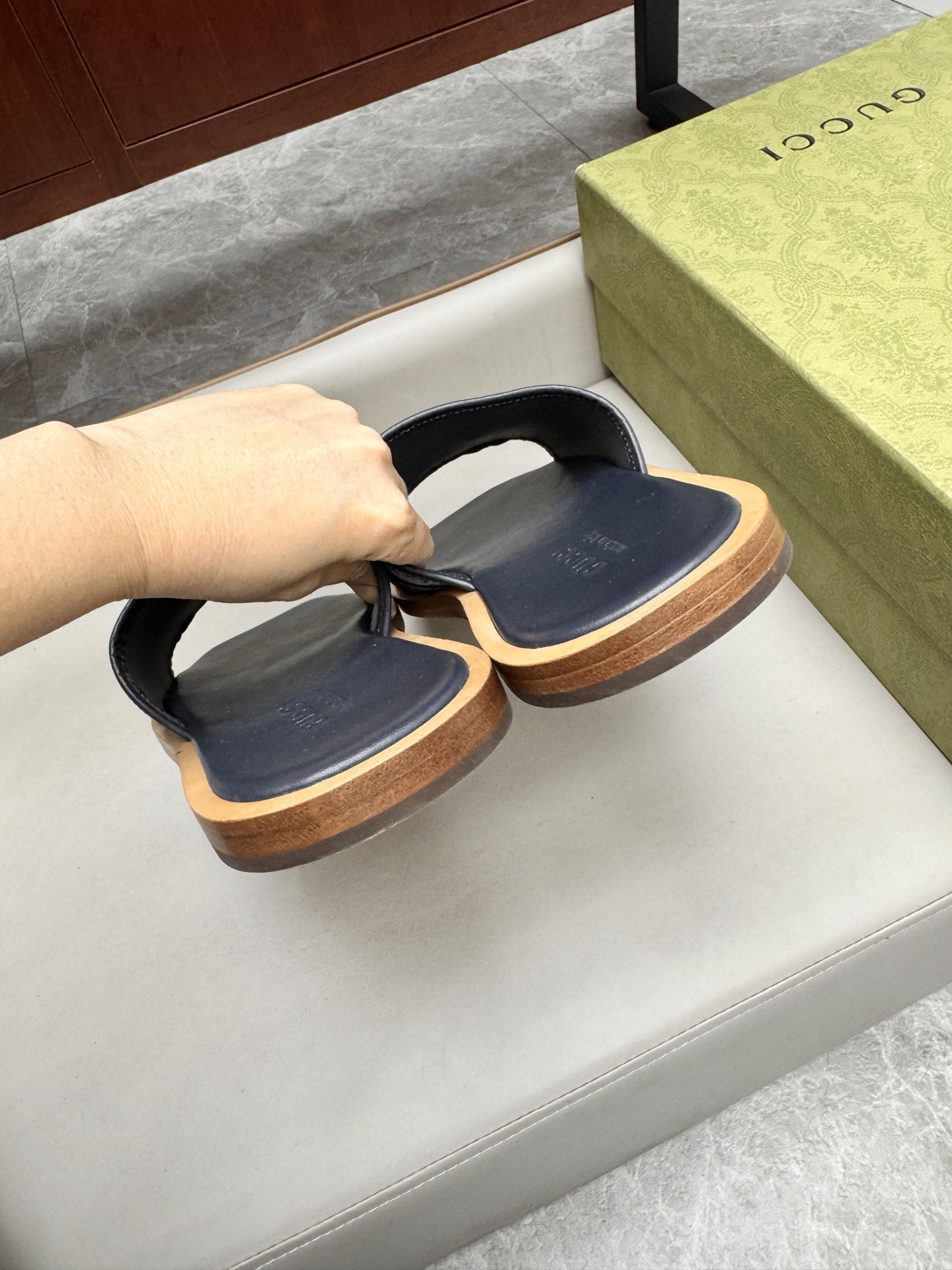 Gucci Men's Sandals Leather Slides Signature GG Supreme Size 38-46 5 i1742735422581 9045 0 4