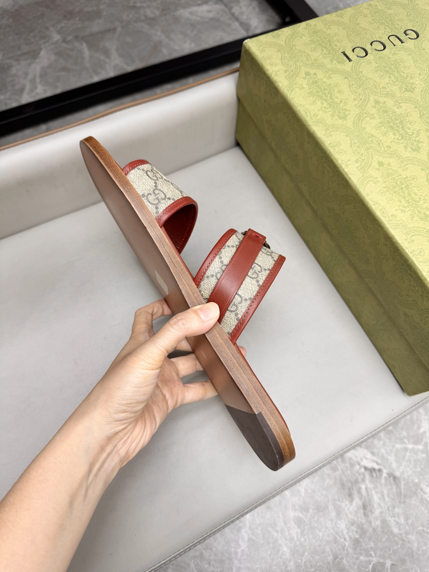 Gucci Leather Slides Brown Sandals Comfortable Classic Style Size 38-46 9 i1742736109034 2616 0 7