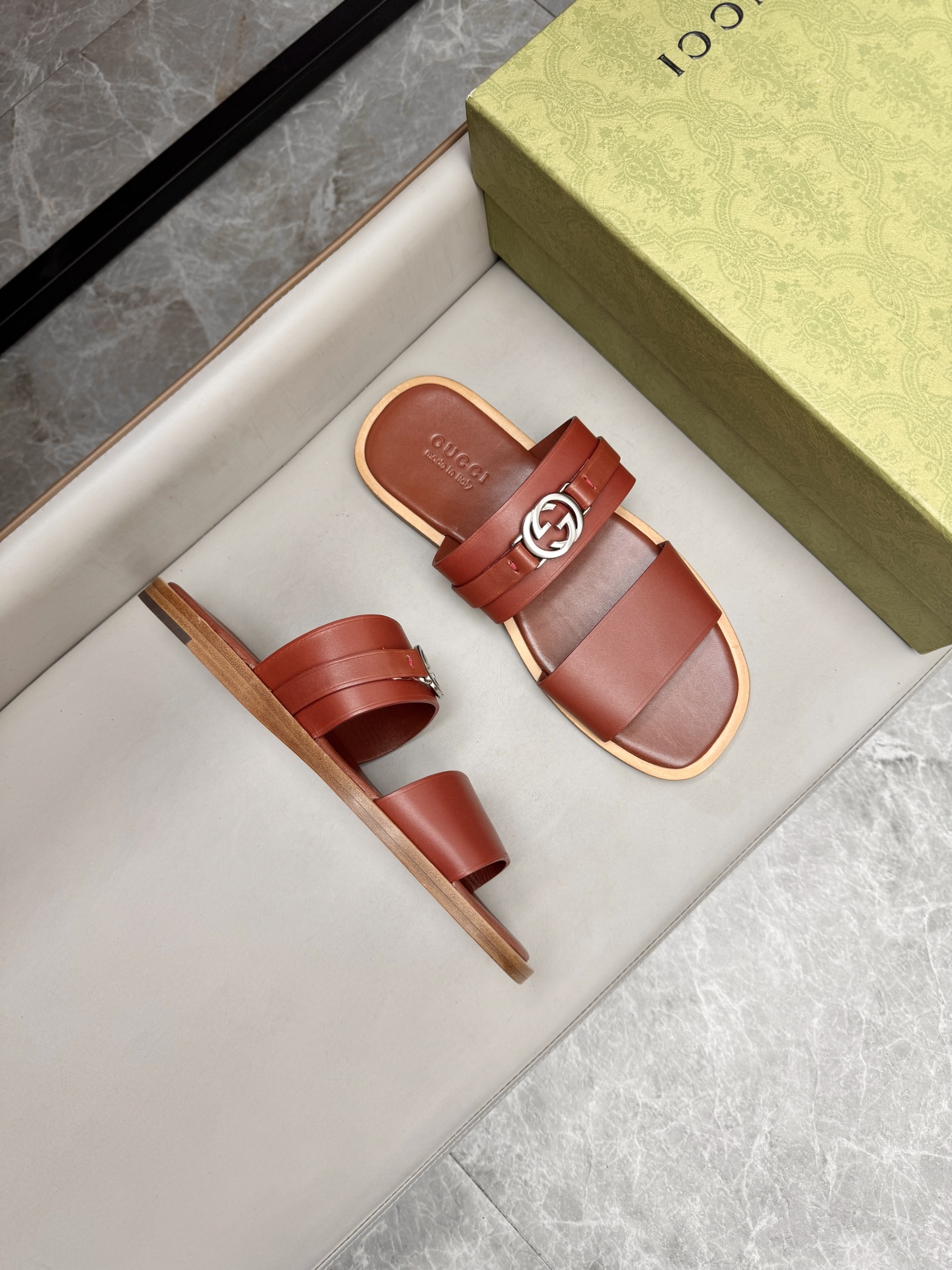 Gucci Leather Slides with Interlocking G - Stylish and Comfortable Sandals 2 i1742736159289 4102 0 1